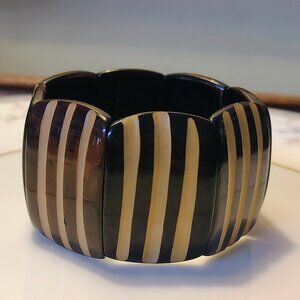 Vintage Stunning Dark Chocolate Brown Carved Stretch Bakelite Bracelet